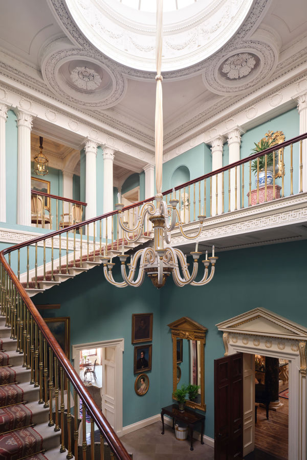 BALLYFIN Staircasearrival Jack Hardy 2025