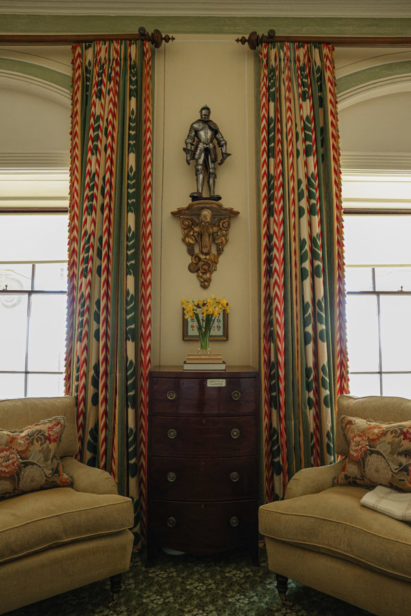 Knight's Room Figure on the wall