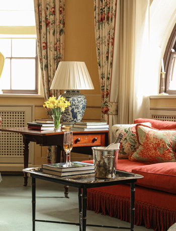The Viceroy 102