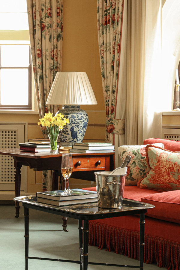 The Viceroy 102